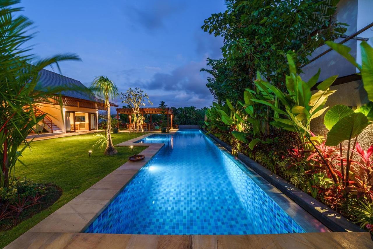Villa Beauvida - Cozy 4- Bedroom Villa In Canggu With 18M Pool Dalung  ภายนอก รูปภาพ