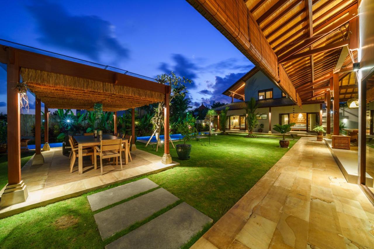 Villa Beauvida - Cozy 4- Bedroom Villa In Canggu With 18M Pool Dalung  ภายนอก รูปภาพ